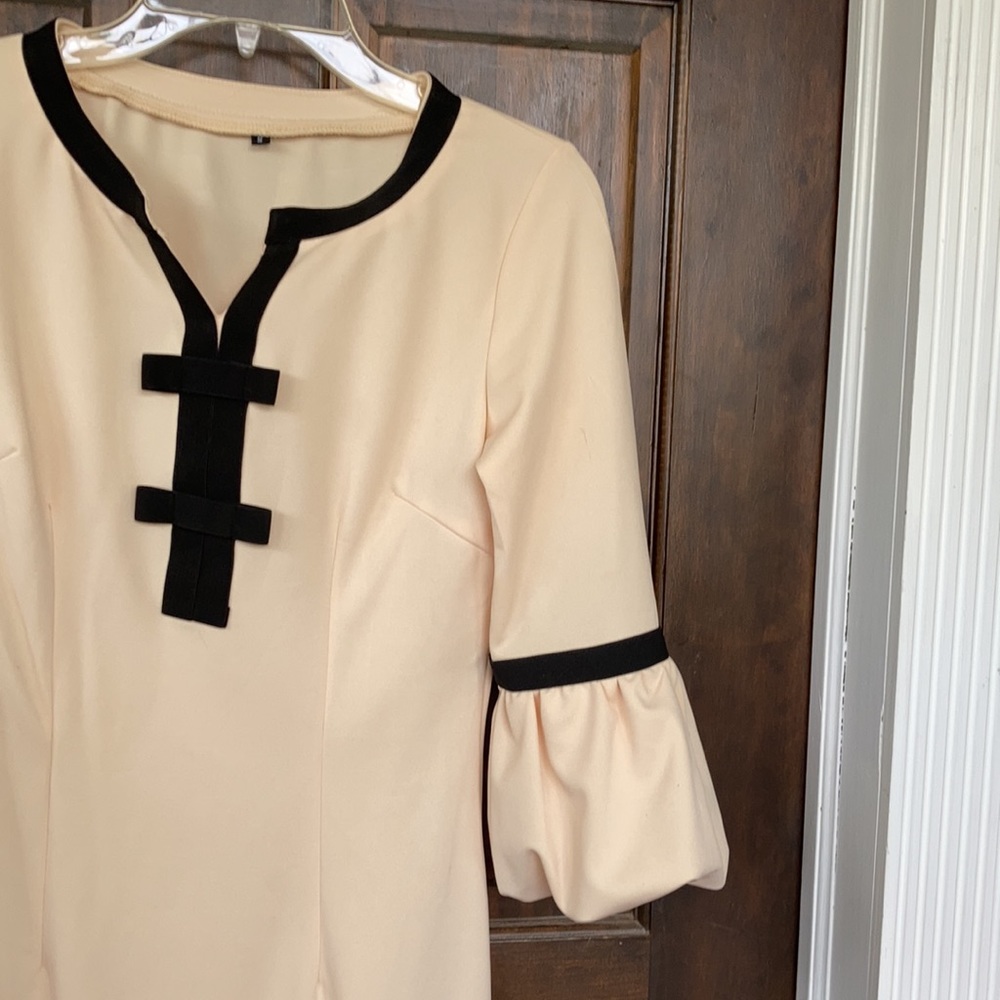 Butter with black trim balloon sleeve midi dress. - Picture 3 of 3